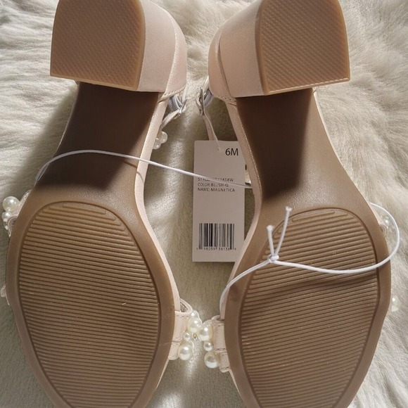 SUGAR sandals heels ankle‎ strap with pearls - Picture 4 of 5